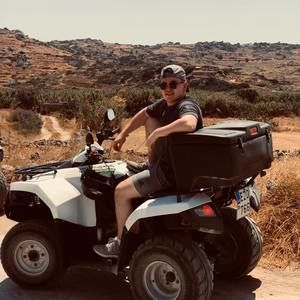 Meet your Posher, Daniel